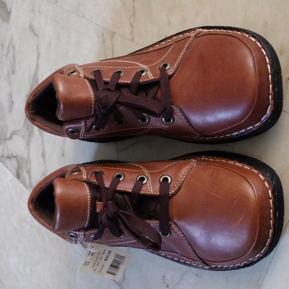 Falls Creek boot style shoes.
